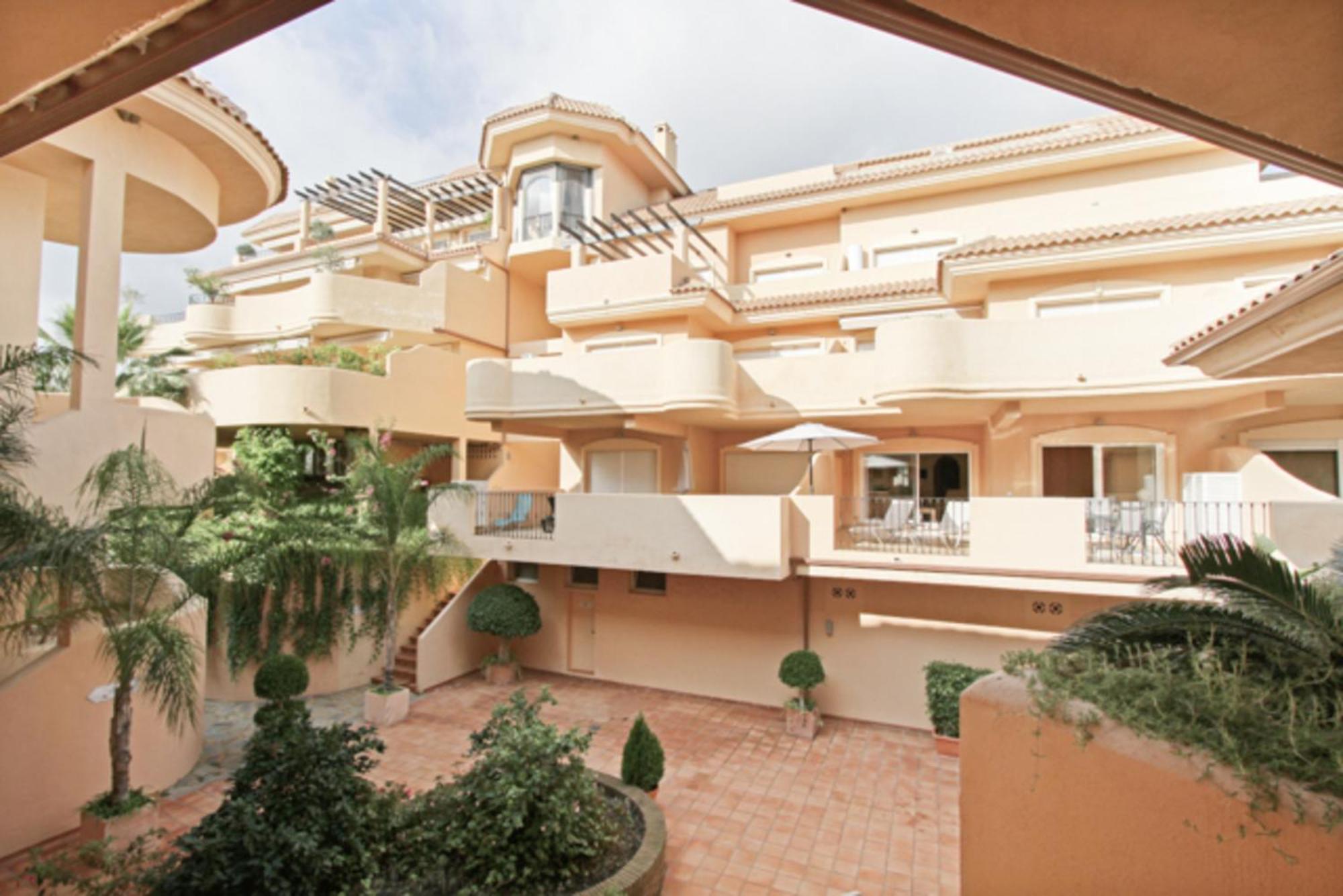 Aloha Hill Club Lluxury 5 Star Golf Resort Near Puerto Banus And Marbella Exterior foto